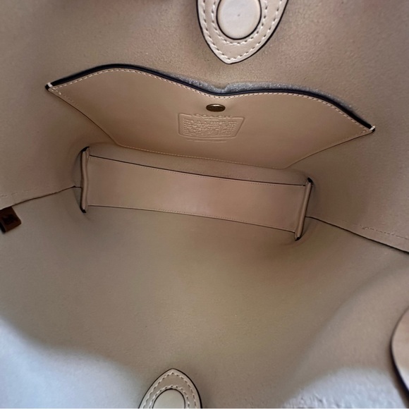 Coach - Brooklyn 28 Shoulder Bag Natural Tan Brass Leather NWT - Picture 8 of 10